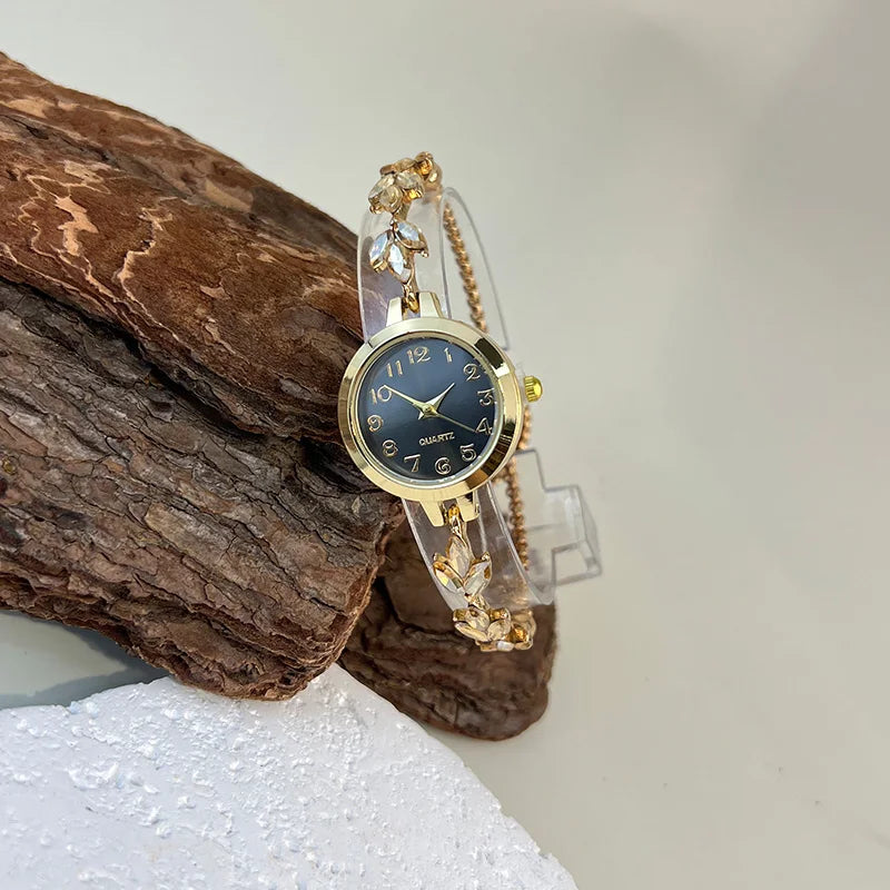 Montre Femme Quartz Élégante Bracelet Alliage Diamants
