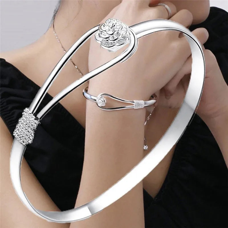 Bracelet Jonc Fleur Femme Argent 925 – Ajustable & Élégant | Aurata Style