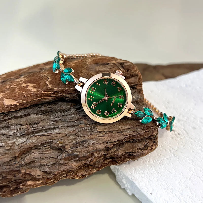 Montre Femme Quartz Élégante Bracelet Alliage Diamants