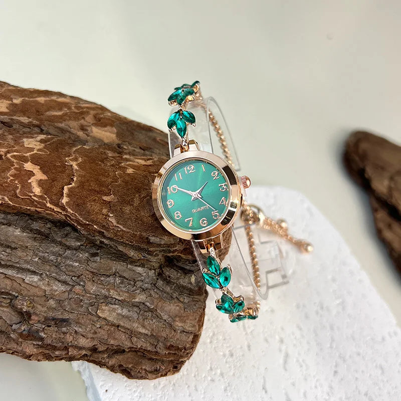 Montre Femme Quartz Élégante Bracelet Alliage Diamants